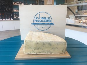 2) Fromage Vache Tomme Ail Ours